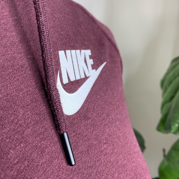 Nike Sweater - Picture 2 of 3